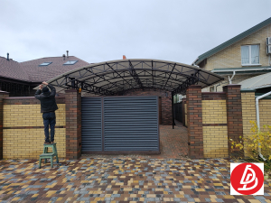 Навес из поликарбоната