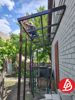 Козырёк из профнастила