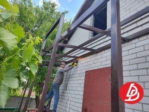 Козырёк из профнастила