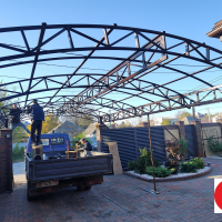 Навес из поликарбоната